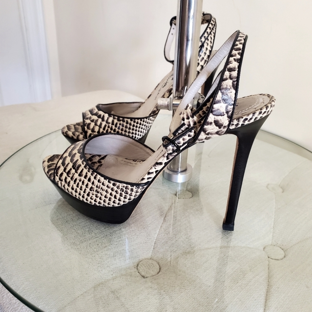Snake embossed leather heels by Alice & Olivia Blk and Wht, platform